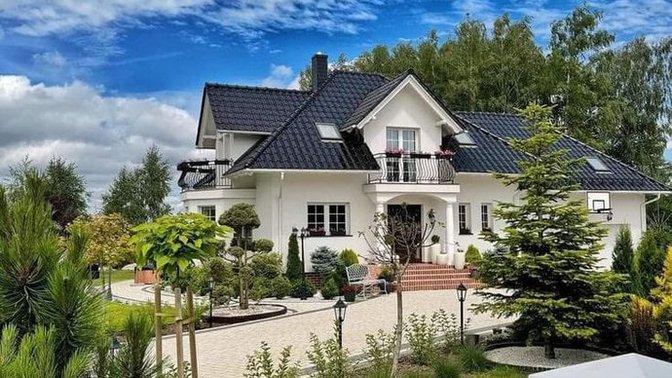 Bu evde ailenle mi, sevgilinle yoksa yalnız mı yaşamayı tercih ederdin?