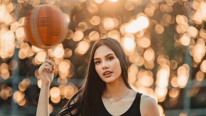 Basketbol 🏀 topunu tek parmak ta en uzun kaç saniye çevirebilirsiniz 🏀✌️ ?