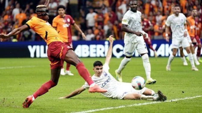Galatasaray - Eyüpspor ile 2-2 berabere kalarak şampiyonluk yarışında avantaj kaybetti! Maçı nasıl buldunuz?