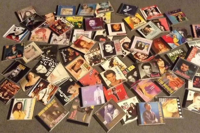 90  larda en çok dinlediğiniz şarkılar nelerdi?