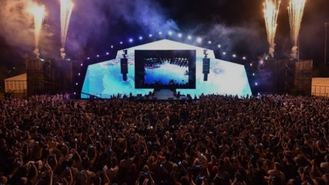 Sizce izlemesi en keyif veren Konser mi tiyatro mu?