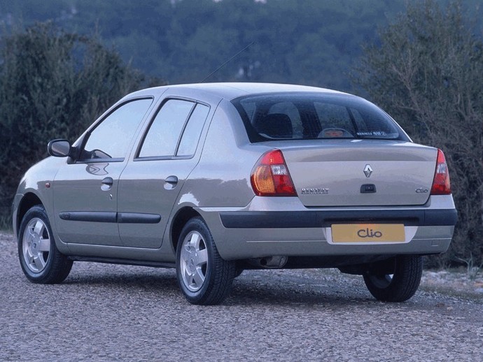 Renault Clio (2) Symbol Nasıl arabaydı sizce?