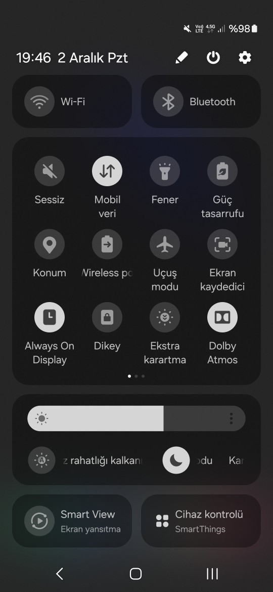 Android Kullanan arkadaşlar telefonunuz android in hangi versiyona sahip ve kaç yıl güncellemesi kaldı?