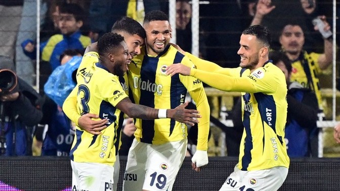 Fenerbahçe 3 - Gaziantep 1... Sarı lacivertliler puan farkını 3'e indirdi! Maçı nasıl buldunuz?