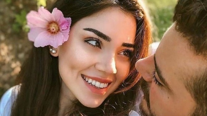 Hayatında aşk varken mi mutlusun yokken mi?