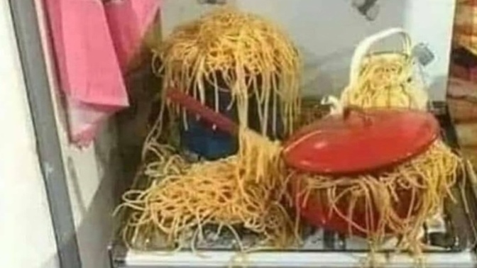 Valla akşama bendesiniz hayatda behane kabul etmem yemek hazır 🤭bi tencere daha yapayım mı bu kadar yeterli mi yoksa?🤭🤭🤭?
