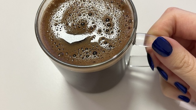 Bana gelseydiniz size hangi kahveyi yapardım söyliiim mi?