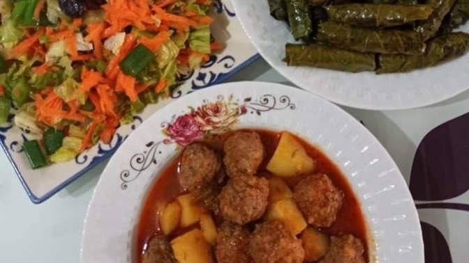 Bütçe dostu ama lezzetli bir akşam yemeği öneriniz var mı?