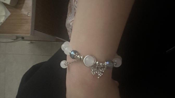 Bu bileklik güzel mi sizce?