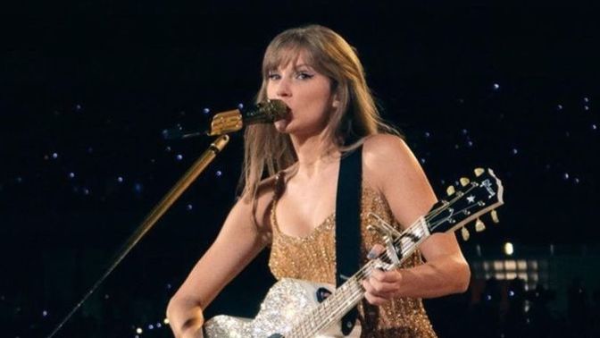Dünya turuna çıkmış bir sanatçıyı Türkiye'de izleme şansın olsa, kimi seçerdin (Örneğin Taylor Swift, Billie Eilish)?
