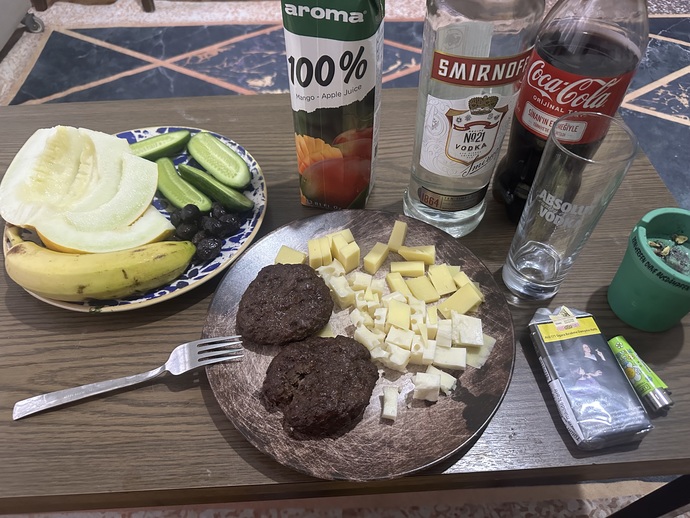 İçmeye başlamak için erken mi Fakir soframa davetlisiniz Votka İyi ne gider?