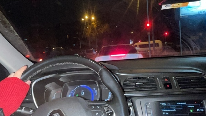 Araba kullanmayı sever misiniz?