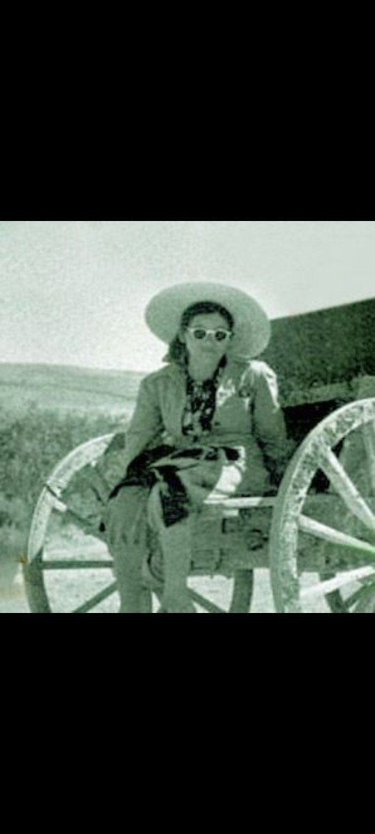 Atatürk neden Toplumsal kalkınmanın köyden başlayacağına inanmıştır? Bu gün neden tüm büyükşehirlerdeki köyler mahalle yapılmıştır?