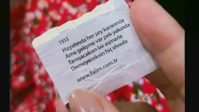 Sakızlardan çıkan falları okur musunuz?