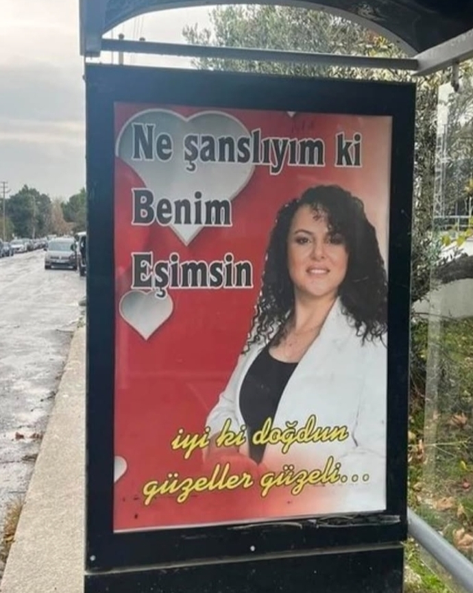 Sevgiliniz ya da eşiniz için reklam panosuna ilan verir misiniz?