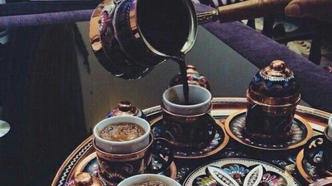 Bugün 5 Aralık Dünya Türk Kahvesi ☕günü , kahveni kimle/kimlerle içmek istersin?