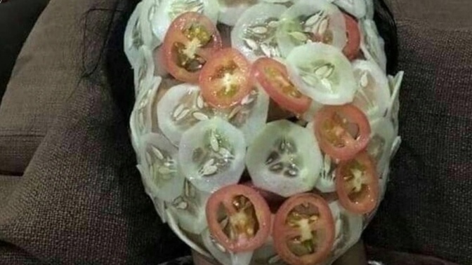 Sizler için yapmış olduğum maske uygulamasını tanıyorum🤭 Şu an cildimde pek bi değişlik yok ama etkisini ne kadar sürede görürüm?
