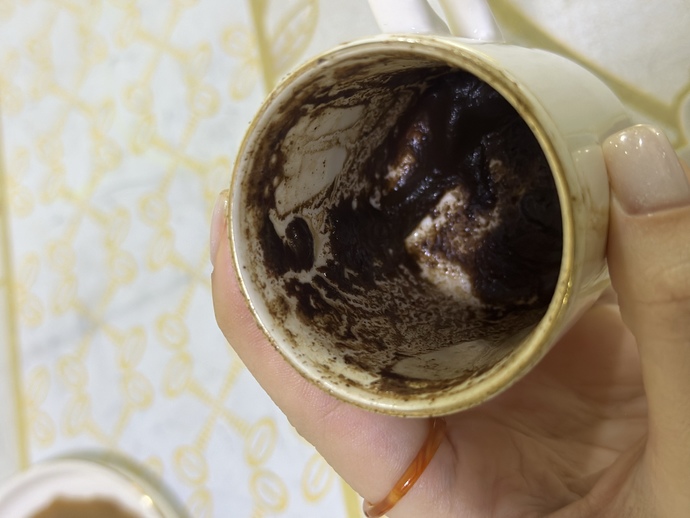 Kahve falından anlayan bakabılır mı? Mıstık bırı yorumlar mısın?