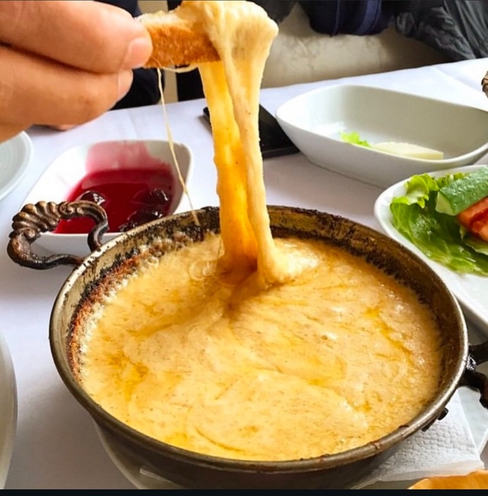 Herkese Günaydın 🌞 Hafta sonu kahvaltısının olmazsa olması nedir?