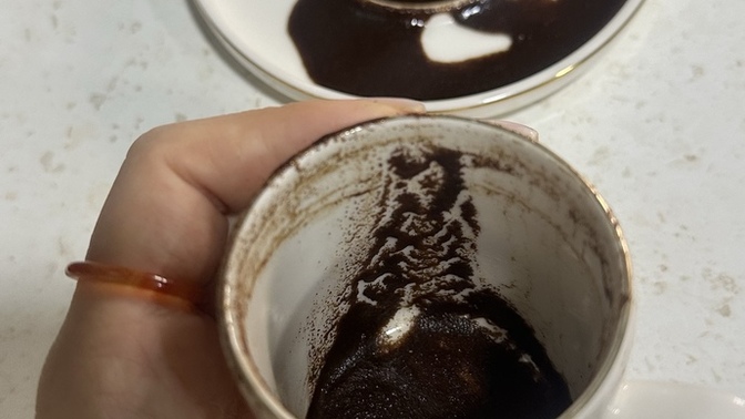 Mistik biri kahvemı yorumlar mısın?