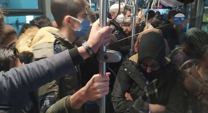 Kalabalık toplu taşımalarda sizi en çok tedirgin eden unsurlar nelerdir?