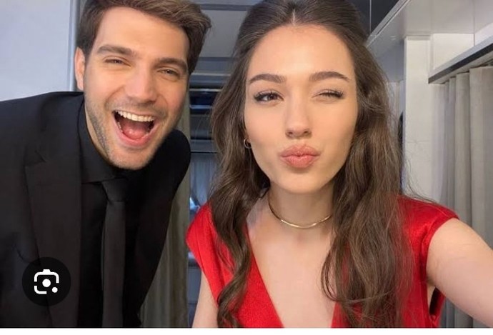 Meltem akçöl çok güzel değil mi sizce de?
