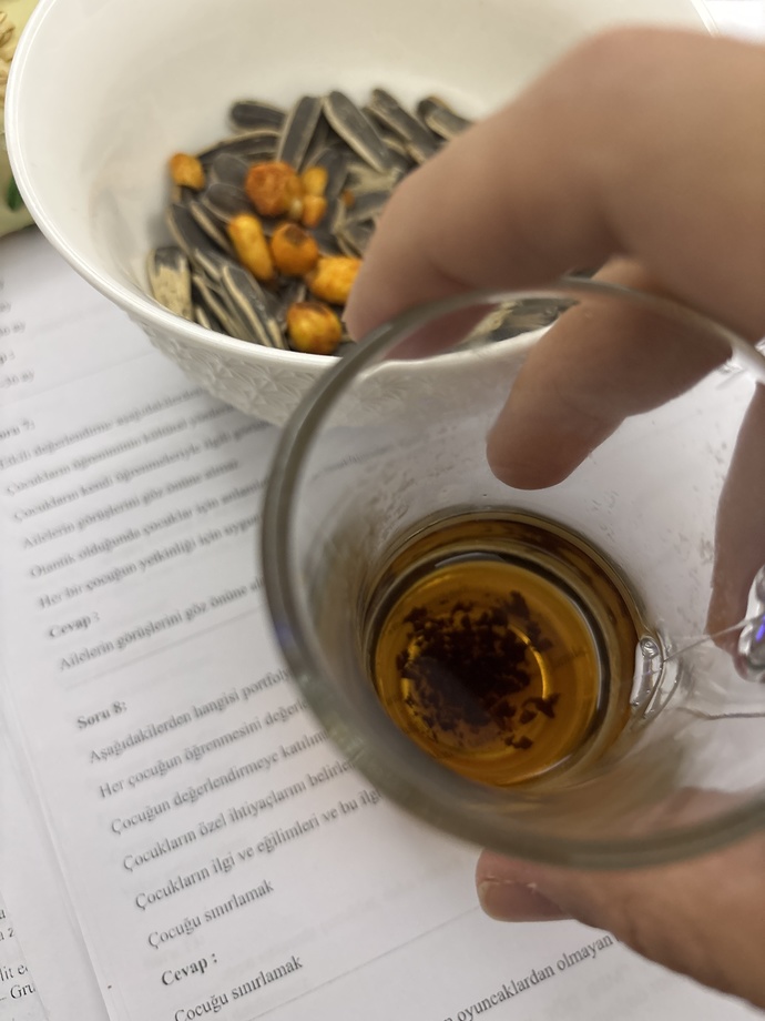 Çay yanına en iyi giden şey nedir?