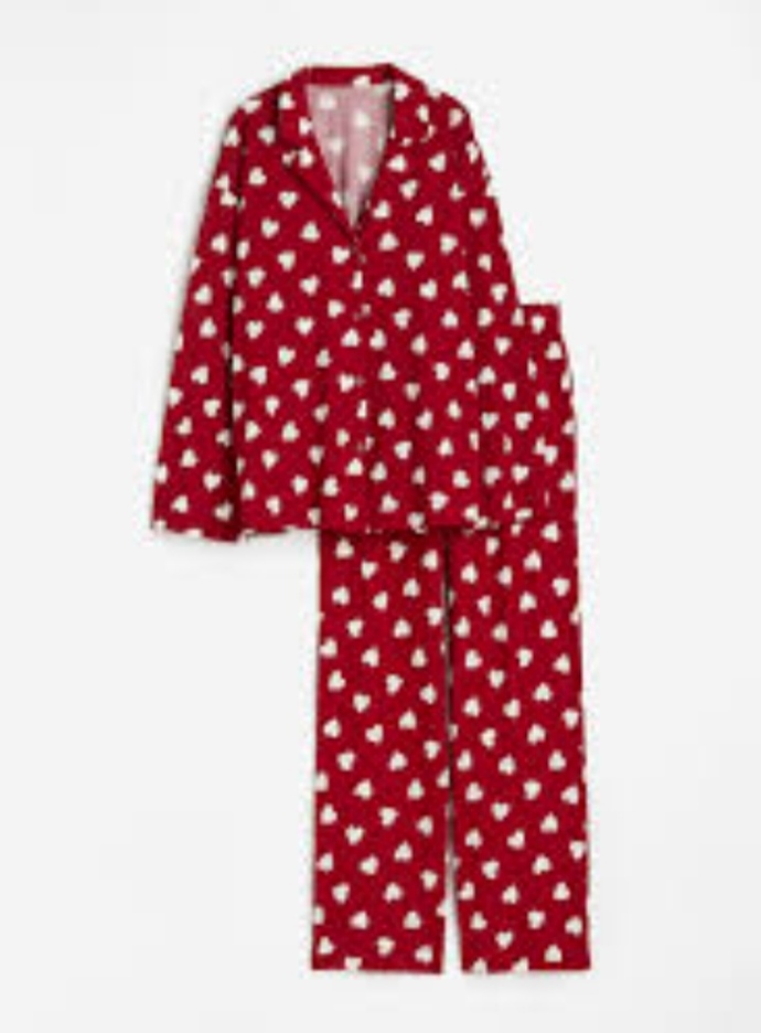 Yılbaşına pijama takımı ile girilmez mi 😂?