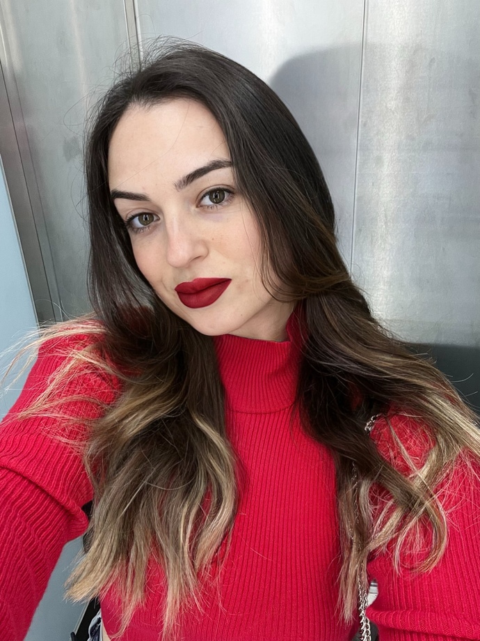 Sizce hangi fotoğraf hikayeye gider?