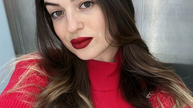 Sizce hangi fotoğraf hikayeye gider?