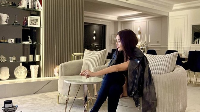 Fahriye Evcan'ın yeni aldığı koltuk takımını nasıl buldunuz?