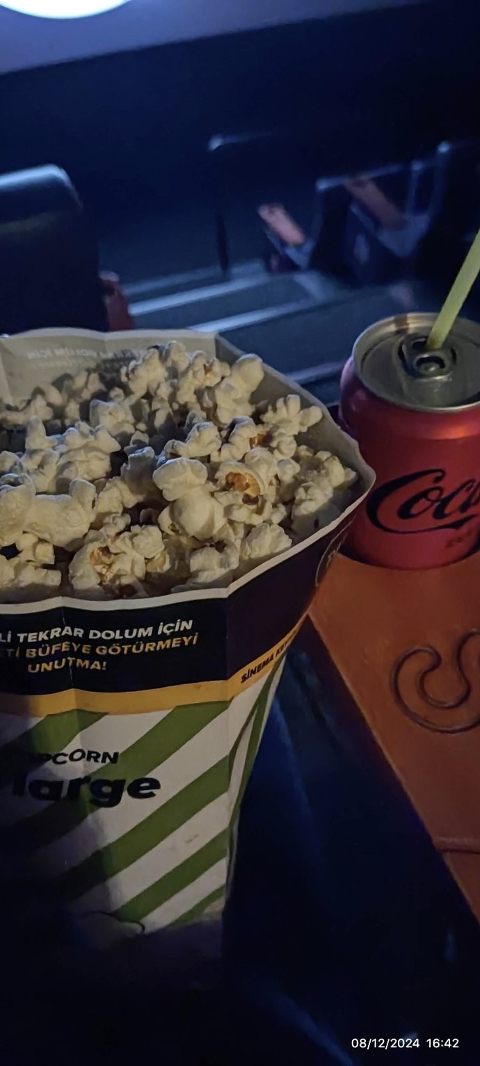 Çakallarla Dans 7 cuma günü vizyona girdi. Bakalım film nasılmış?