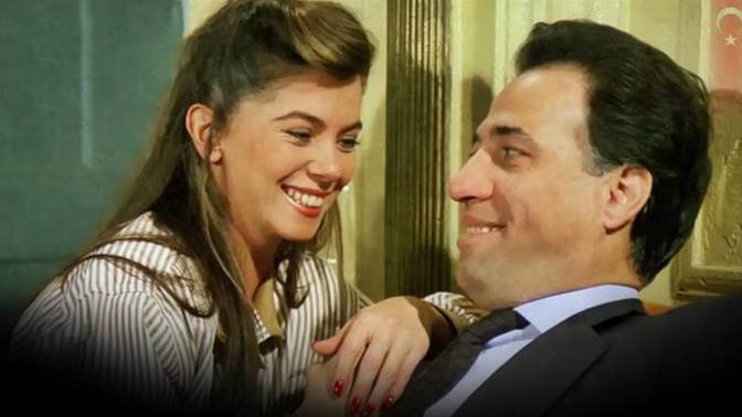 Sevgilinizin evine gidecek olsaydınız, ondan hatıra olarak bir şeyler aşırır mıydınız?