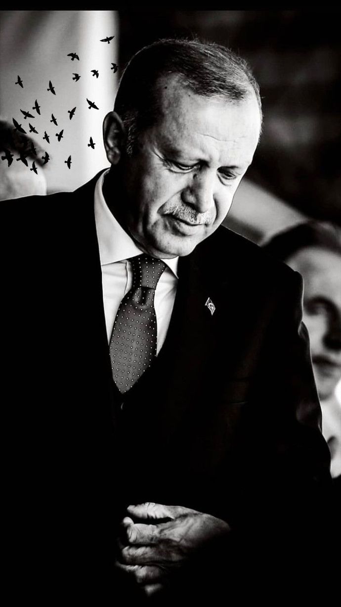 Herhangi birisi onu taklit etmeye tenezzül dahi edemez, dediğiniz bir sanatçı var mı?