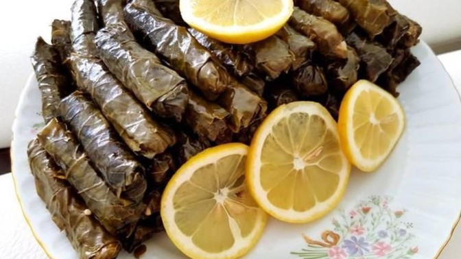 Misafirliğe giderken götürdüğünüz yaprak sarması neden her zaman ilk biten olur?