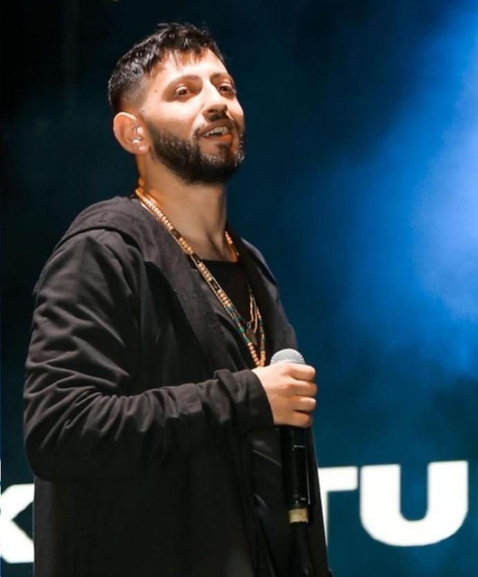 Her şarkısı sizin için önemli olan o şarkıcı kim?