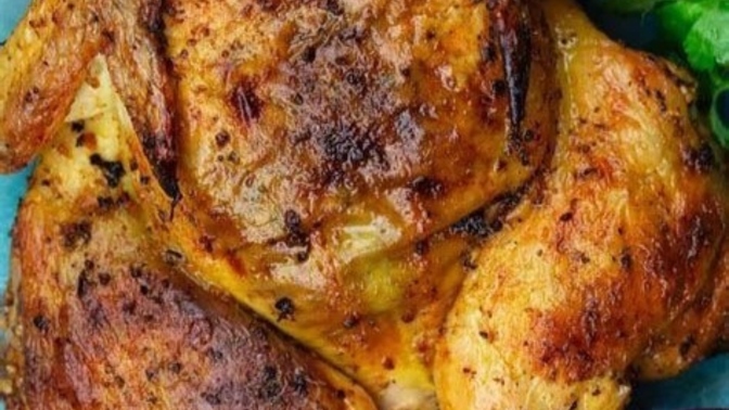 Bir restorana gittiğinizde menüde görür görmez sipariş ettiğin yemek nedir?