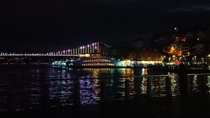 Şu an buraya olsanız hangi müziği dinlerdiniz?