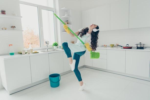 Temizlik yaparken müzik dinler misiniz?