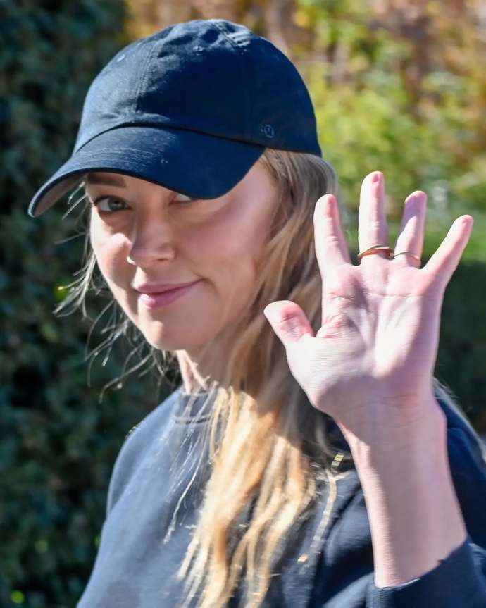 Dünyanın en güzel kadını seçilen Amber Heard i yaşlandıran hayat bize ne yapmaz 🥺 ?