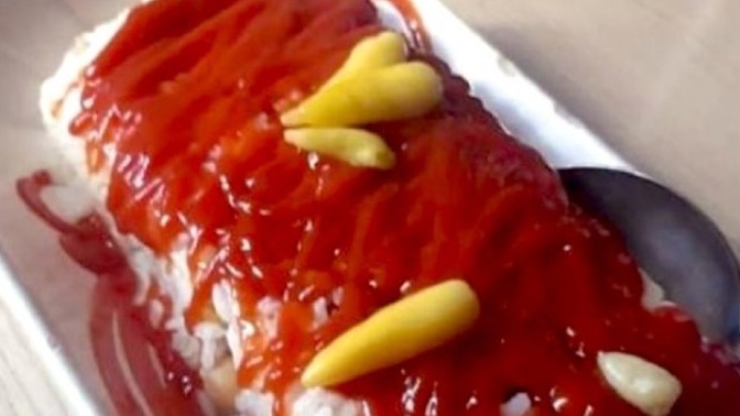 Pilavı ketçaplı sever misiniz?