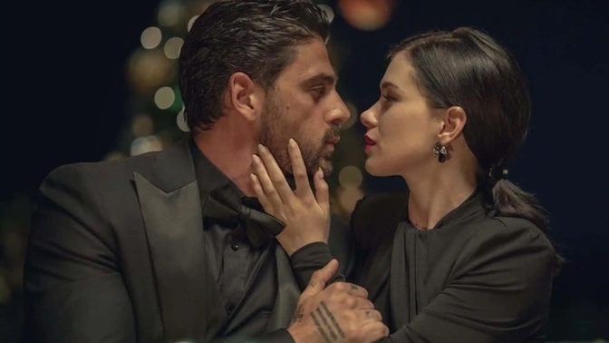 Bana bakmaz dediğin birisi seninle flört etmeye çalışsa ne tepki verirsin?