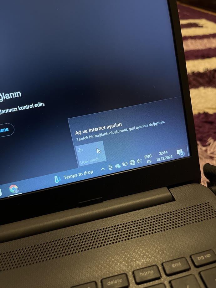 Bilgisayardan anlayan var mı  wifi ile bagli bi sorunum var🥲?