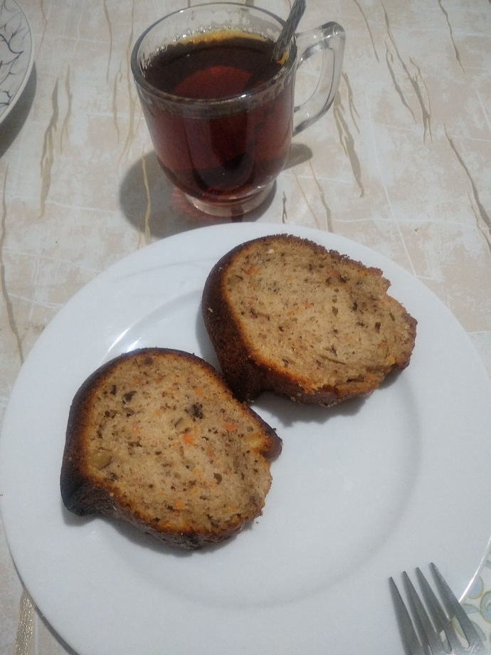 Çay ve kek ile karın doyar mı?