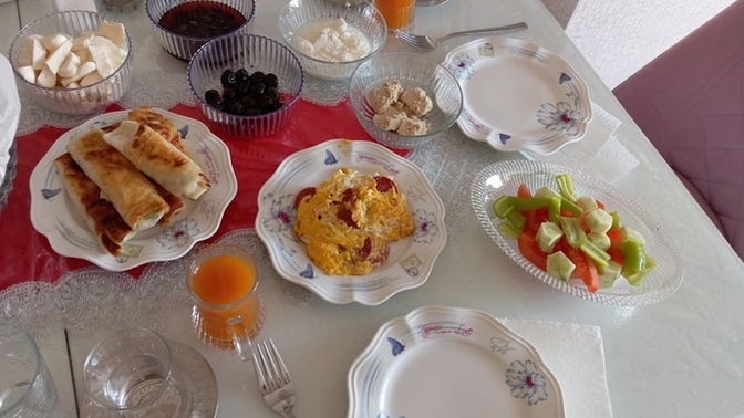 Kahvaltıda meyve suyu mu yoksa çay mı, hangisi?