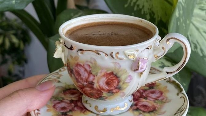 Güne başlamadan önce kahve içmeden duramayanlardan mısınız, yoksa kahvaltısız asla diyenlerden mi?