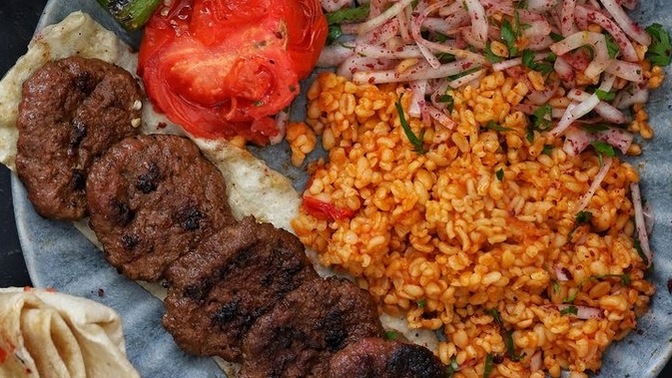 Bir gün boyunca sınırsız yemek hakkınız olsa ne yerdiniz?