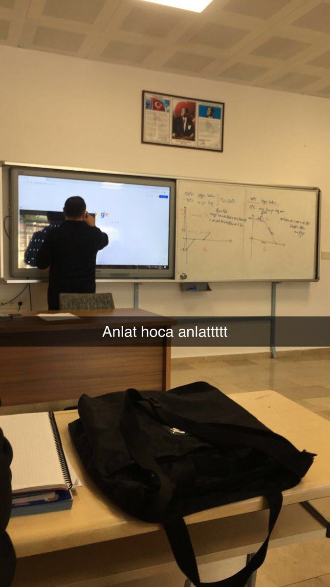 Nöbetçi öğrencinin müdür seni çağırıyor demesi bxhxisloxjx