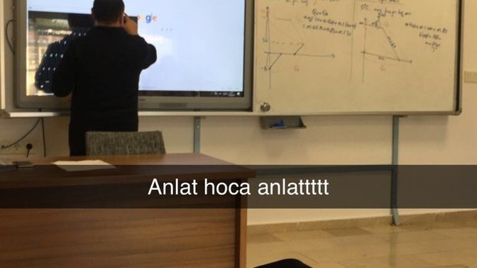 Lise zamanlarında okulda sizi çok geren anlar yok muydu harbidenn?