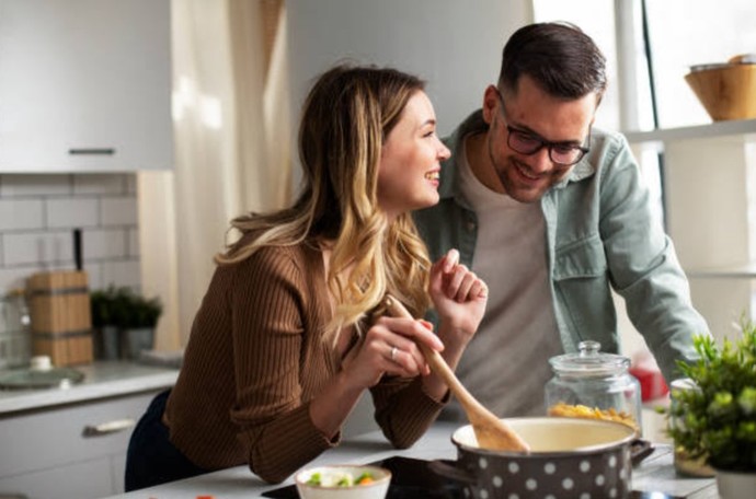 Sevgili ile yemek yapmak keyifli olur mu?